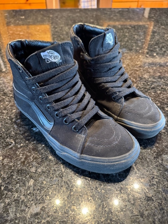 Vans Shoes - Vans Black High-Top Skate Sneakers
